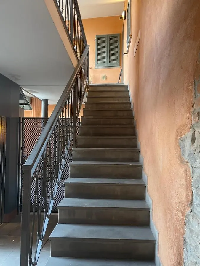 Accademia Family Apartment Bergamo Italy